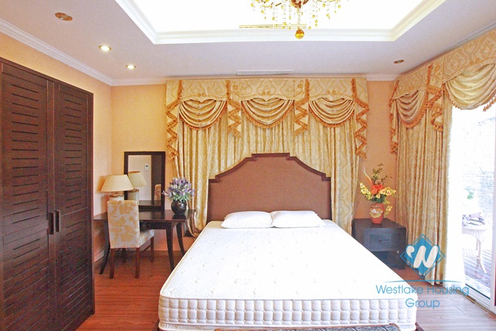 One bedroom apartment with a huge back yard garden for rent on Xuan Dieu